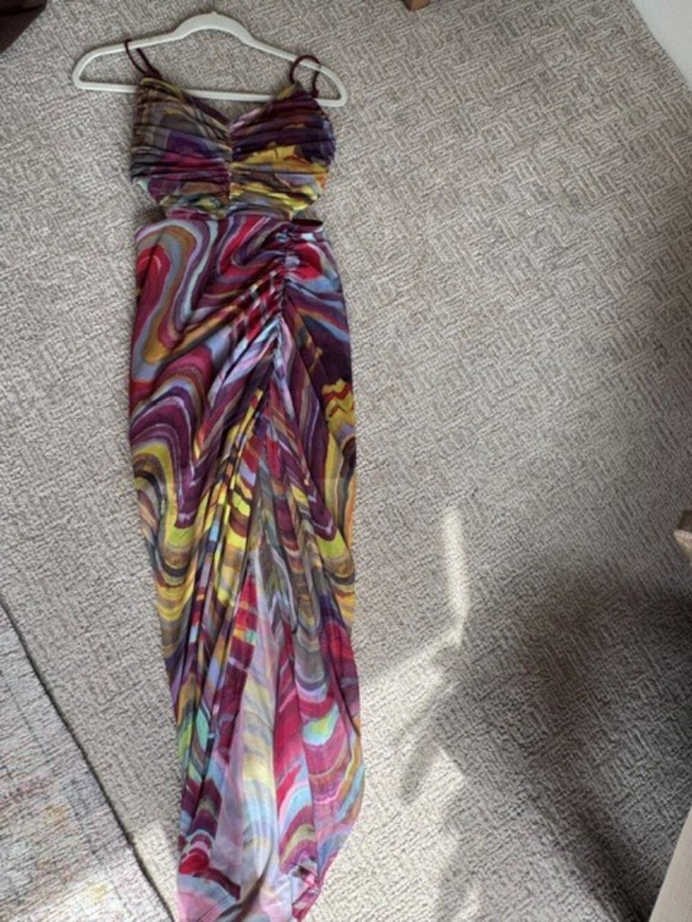 Express dress with side cutouts, 70s print, size XS